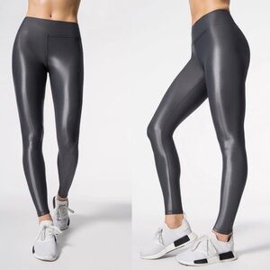 Carbon38 Legging in Takara Shine, Charcoal - S